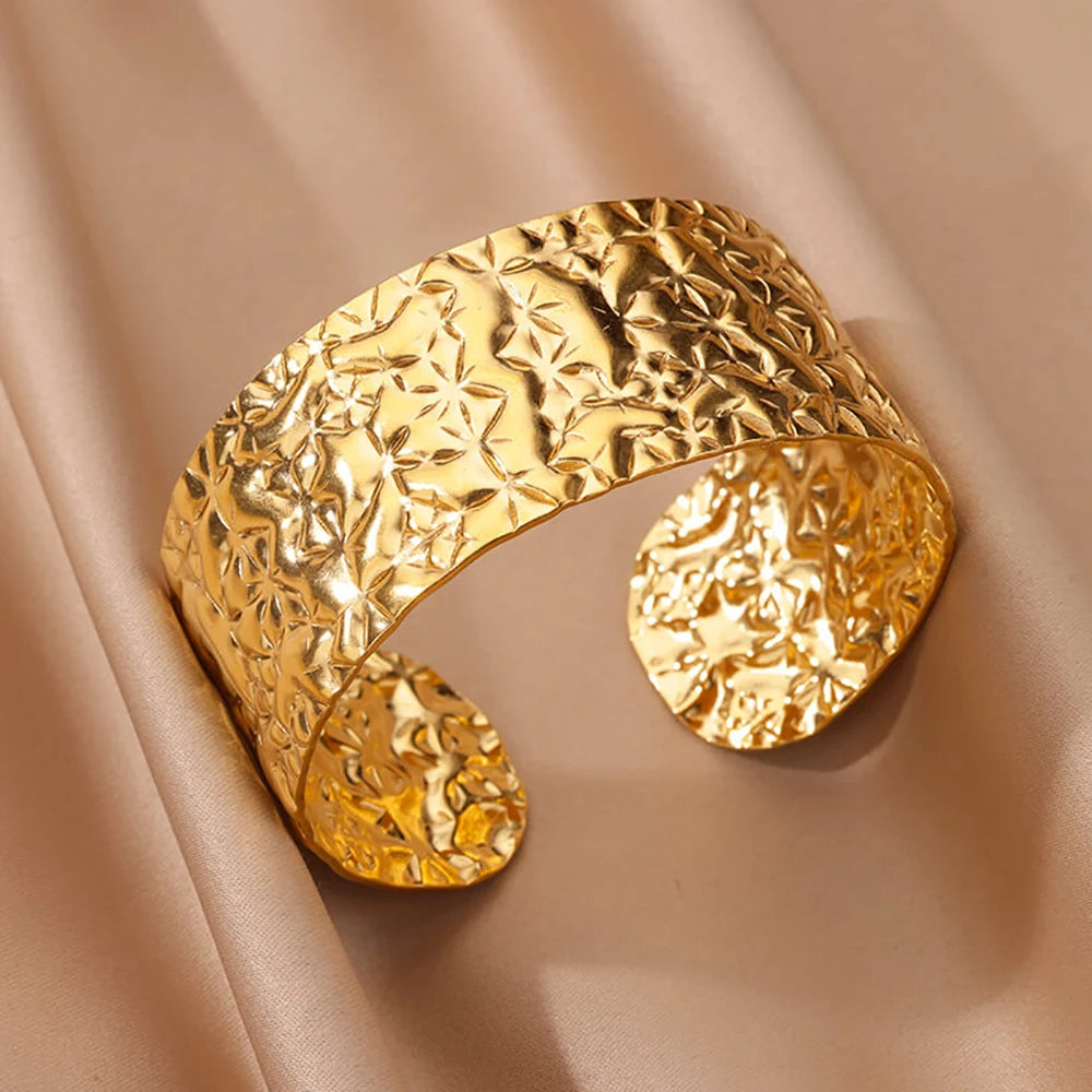 Luxury Vintage Gold Cuff