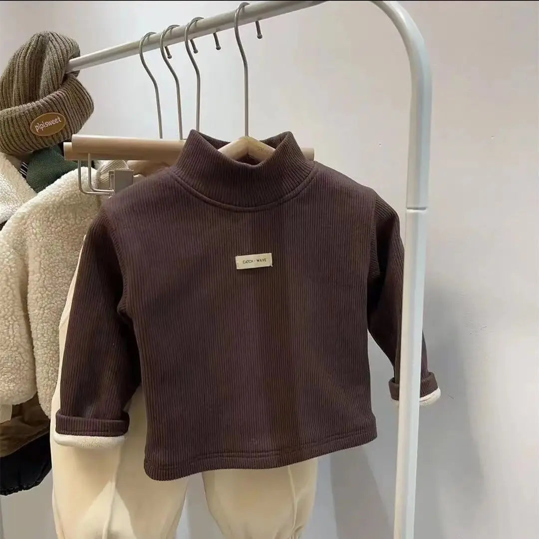 MiniMock Neck Tee