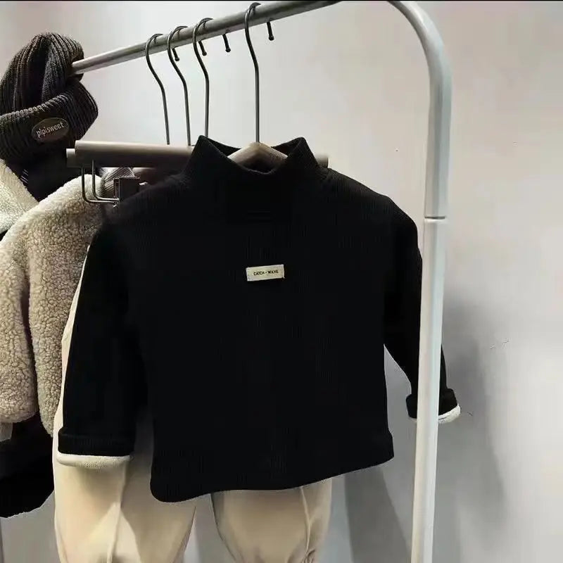 MiniMock Neck Tee