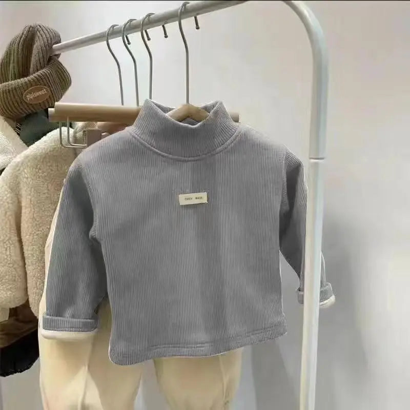 MiniMock Neck Tee